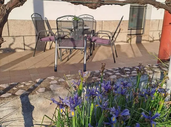 Bella 2 Bdr W Parking