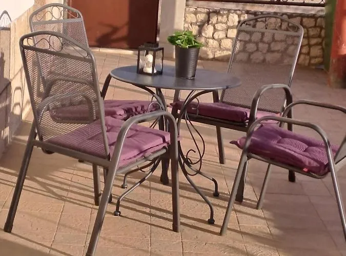 Bella 2 Bdr W Parking *